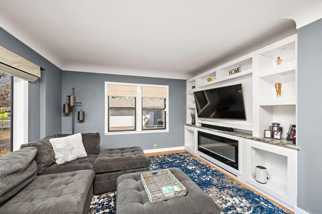 1477 Louisiana Avenue S, Saint Louis Park, MN 55426