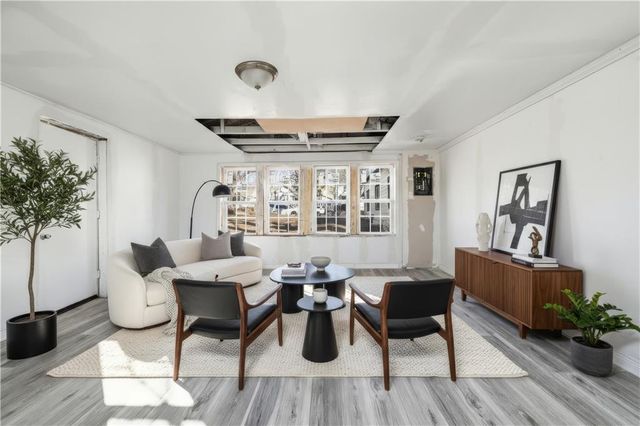 817 W White Oak Street, Independence, MO 64050