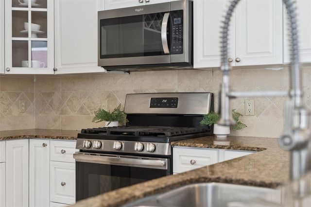 2008 CHAPMAN OAKS DRIVE, Oviedo, FL 32765