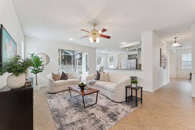 2008 CHAPMAN OAKS DRIVE, Oviedo, FL 32765