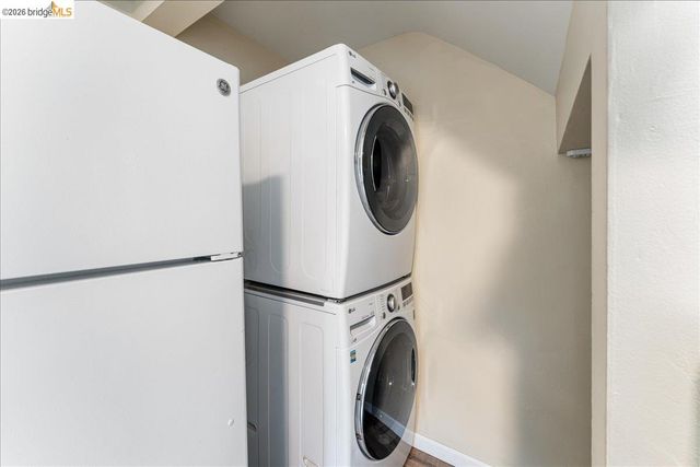 1802 Second M, Alameda, CA 94501