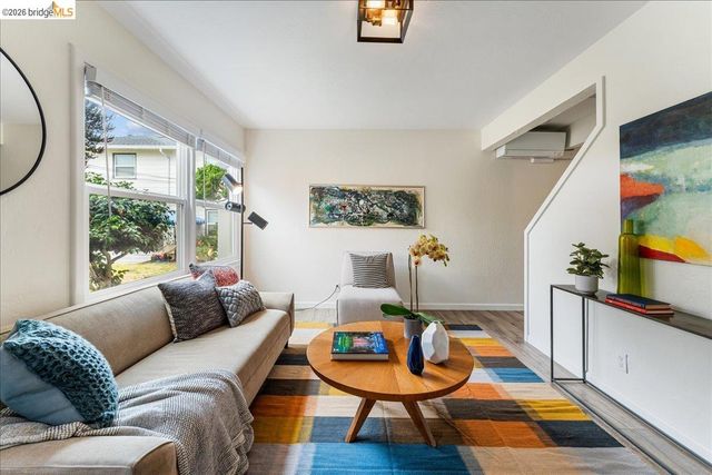 1802 Second M, Alameda, CA 94501