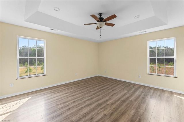 1250 Hosier RD, Suffolk, VA 23434