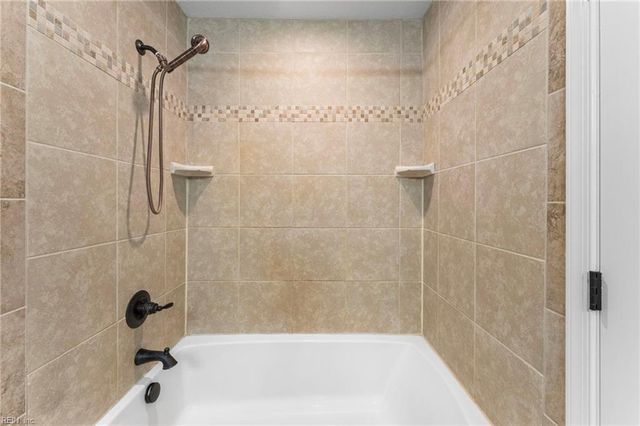 1250 Hosier RD, Suffolk, VA 23434