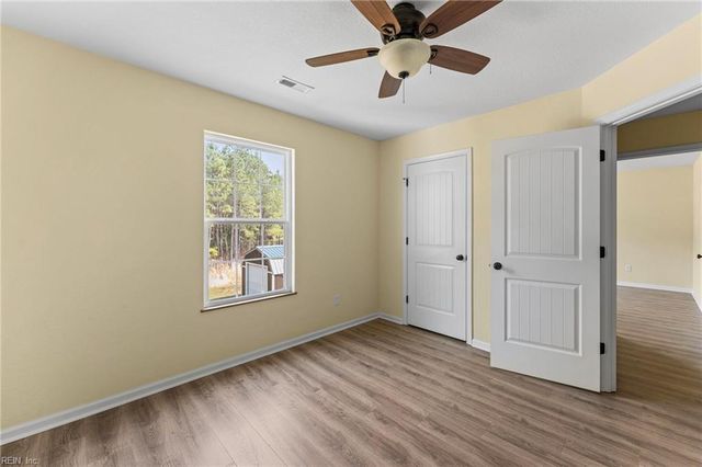 1250 Hosier RD, Suffolk, VA 23434