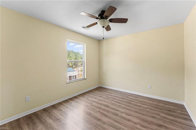 1250 Hosier RD, Suffolk, VA 23434