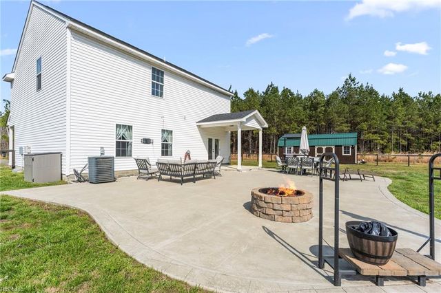 1250 Hosier RD, Suffolk, VA 23434