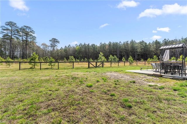 1250 Hosier RD, Suffolk, VA 23434