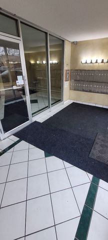 7929 W GRAND Avenue 101, Elmwood Park, IL 60707