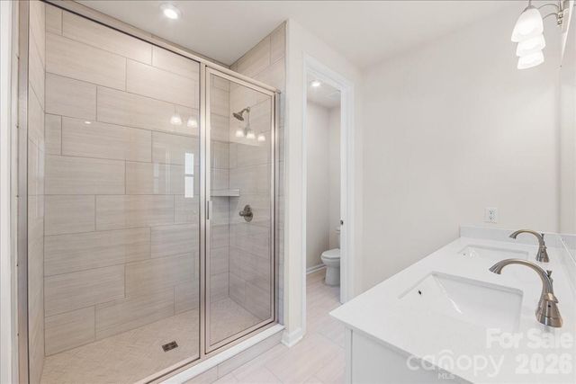 3045 Hutton Gardens Lane, Charlotte, NC 28269