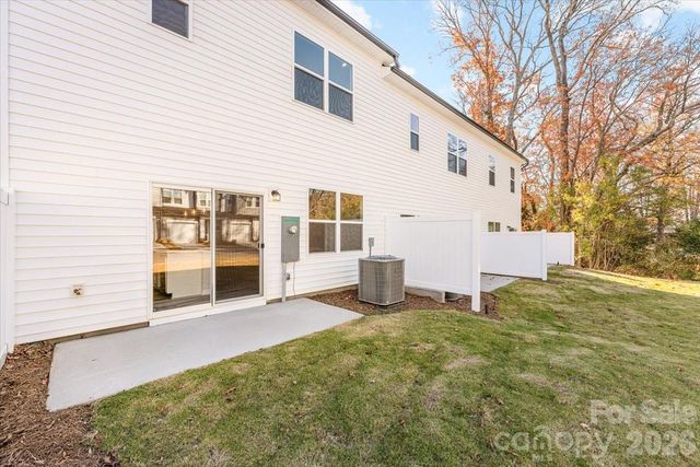 3045 Hutton Gardens Lane, Charlotte, NC 28269