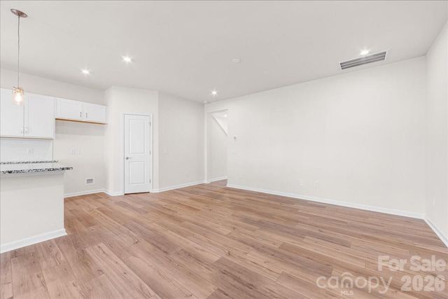 3045 Hutton Gardens Lane, Charlotte, NC 28269