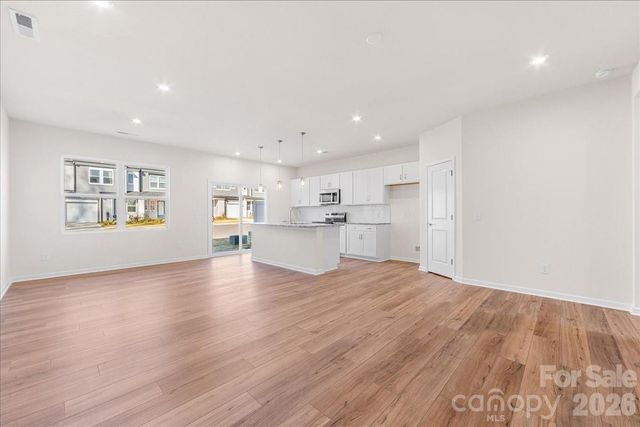 3045 Hutton Gardens Lane, Charlotte, NC 28269