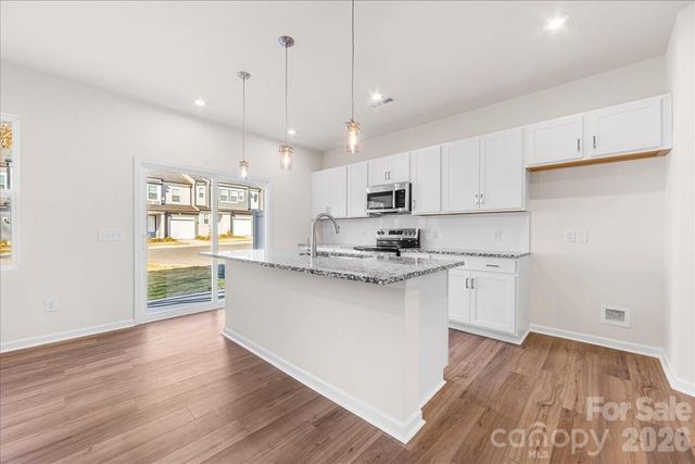 3045 Hutton Gardens Lane, Charlotte, NC 28269