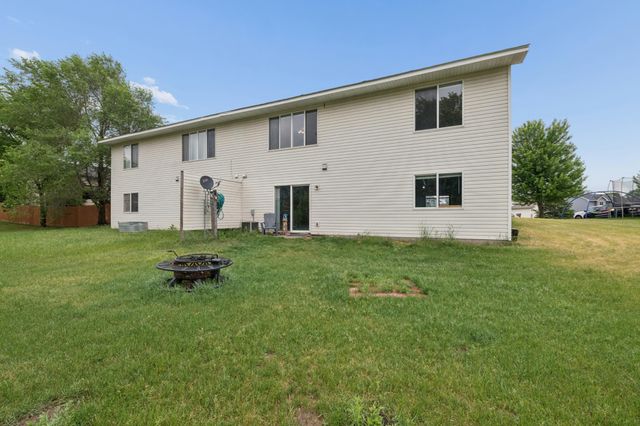 38052 Greenway Avenue, North Branch, MN 55056