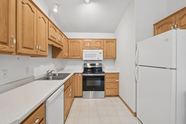 38052 Greenway Avenue, North Branch, MN 55056