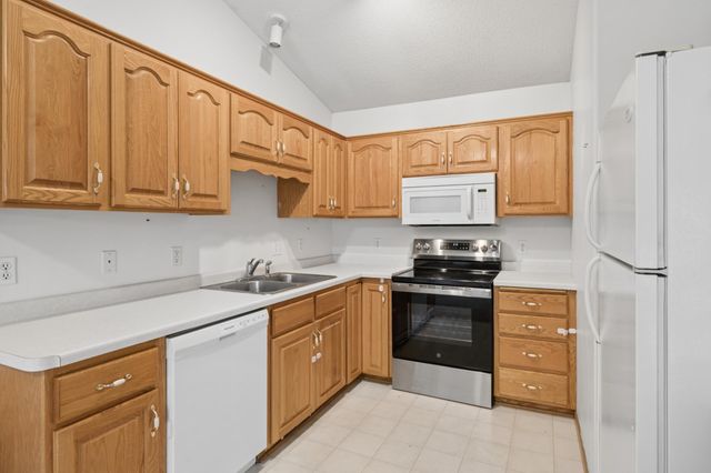 38052 Greenway Avenue, North Branch, MN 55056