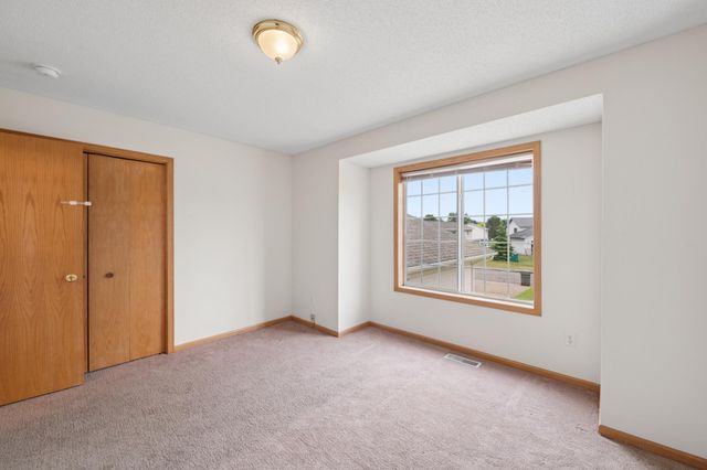 38052 Greenway Avenue, North Branch, MN 55056