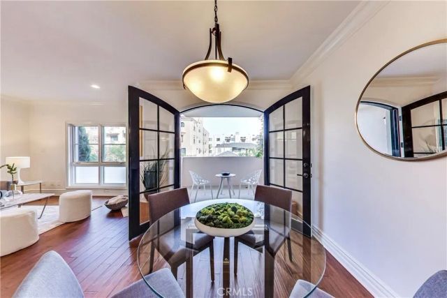 12026 Hoffman Street 201, Studio City, CA 91604