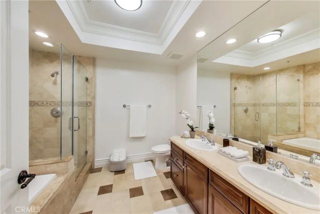 12026 Hoffman Street 201, Studio City, CA 91604