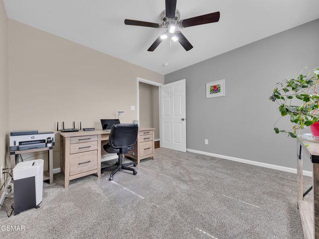 1044 Lake Smoky Road, Sevierville, TN 37876