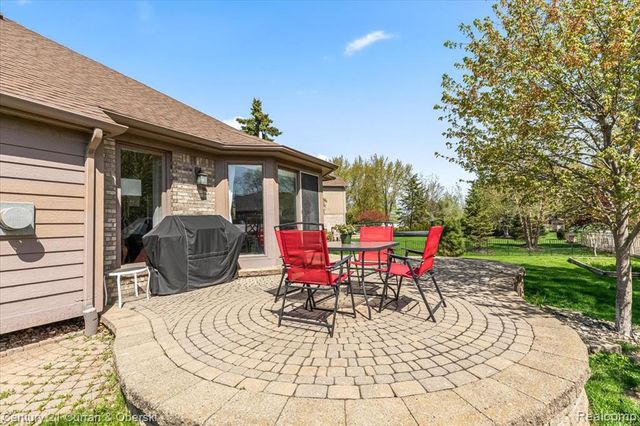 54806 Ashley Lauren Drive, Macomb, MI 48042