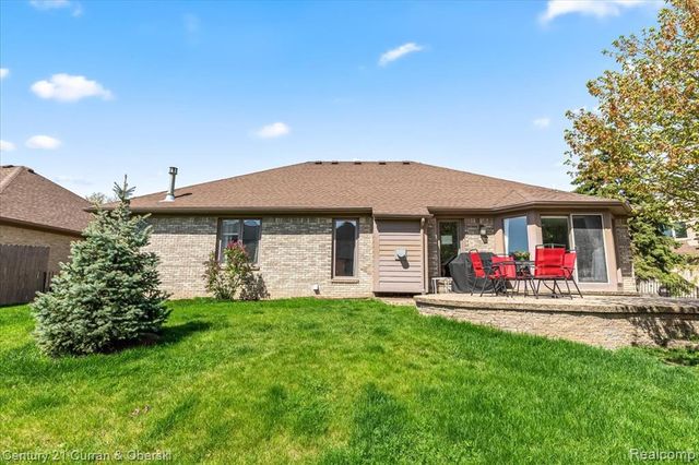 54806 Ashley Lauren Drive, Macomb, MI 48042