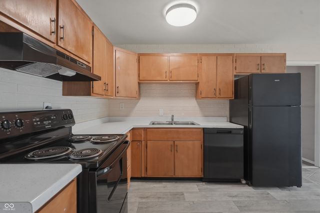 3857 Chateau Drive, Indianapolis, IN 46226
