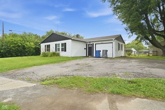 3857 Chateau Drive, Indianapolis, IN 46226