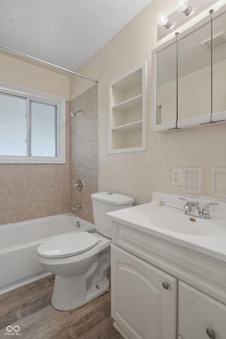 3857 Chateau Drive, Indianapolis, IN 46226