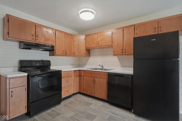 3857 Chateau Drive, Indianapolis, IN 46226