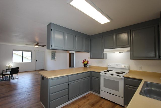 23288 Lone Pine Dr, Auburn, CA 95602