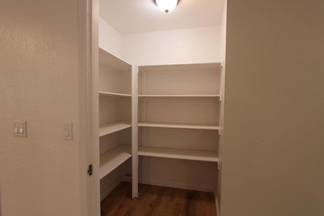 23288 Lone Pine Dr, Auburn, CA 95602