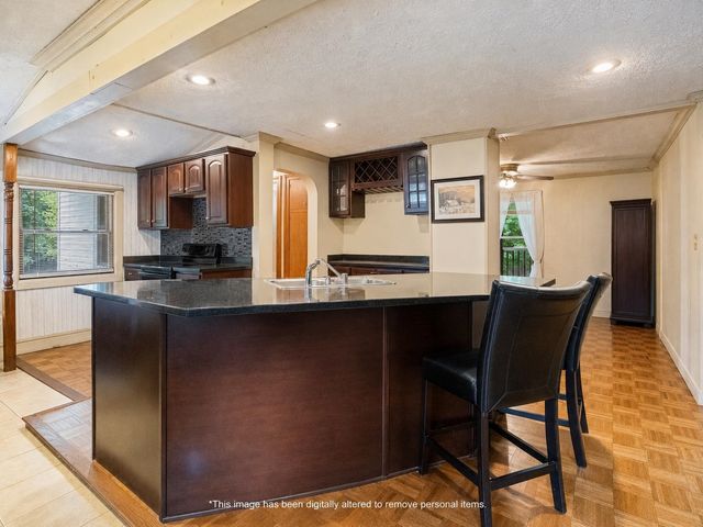 10 Sullivan Avenue, Salem, NH 03079