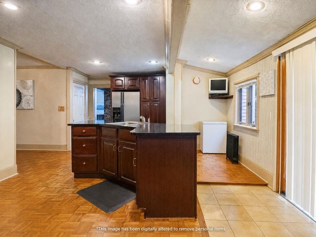 10 Sullivan Avenue, Salem, NH 03079