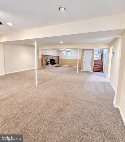28760 HANCOCK DR, Mechanicsville, MD 20659