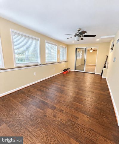28760 HANCOCK DR, Mechanicsville, MD 20659