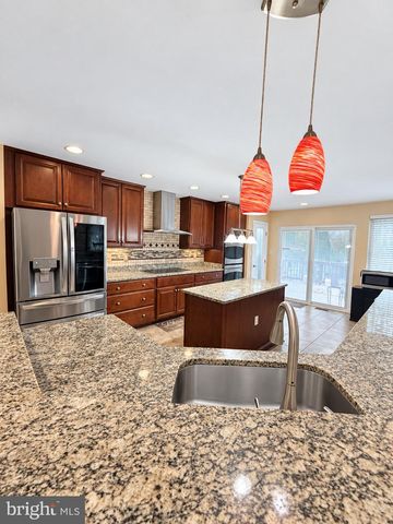 28760 HANCOCK DR, Mechanicsville, MD 20659