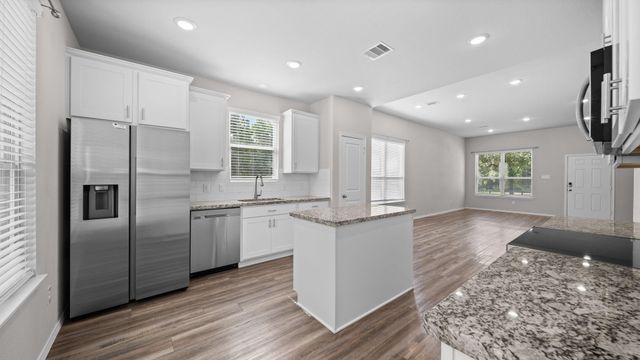 18140 Mail Route Road, Montgomery, TX 77316