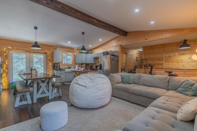 2531 CLYDESDALE DRIVE, North Pole, AK 99705