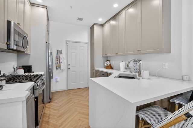 12631 NW 32nd Place, Sunrise, FL 33323