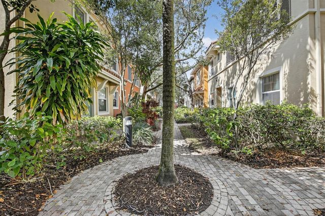 12631 NW 32nd Place, Sunrise, FL 33323