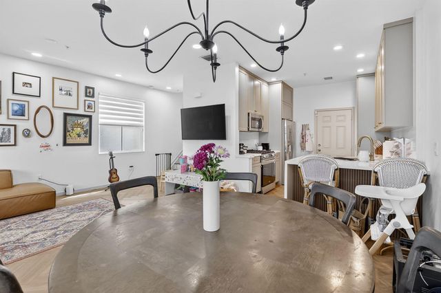 12631 NW 32nd Place, Sunrise, FL 33323