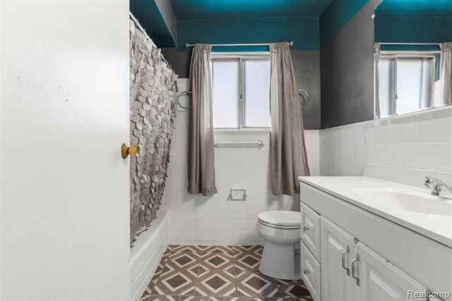 27051 Avondale Street, Inkster, MI 48141