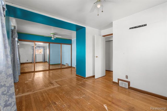 27051 Avondale Street, Inkster, MI 48141