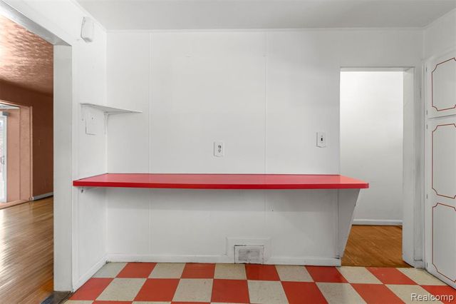 27051 Avondale Street, Inkster, MI 48141