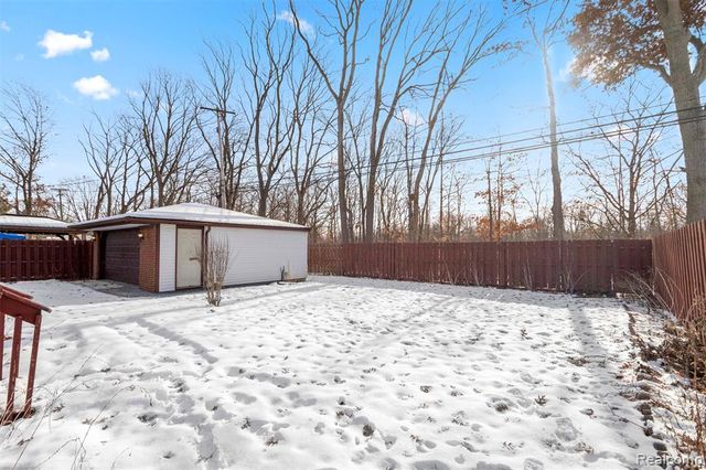 27051 Avondale Street, Inkster, MI 48141