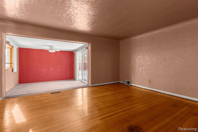 27051 Avondale Street, Inkster, MI 48141