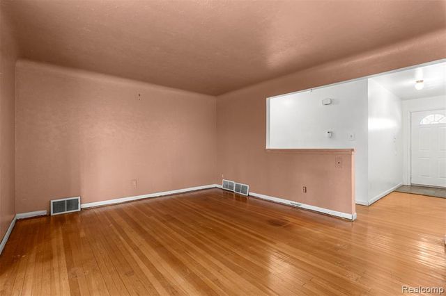 27051 Avondale Street, Inkster, MI 48141