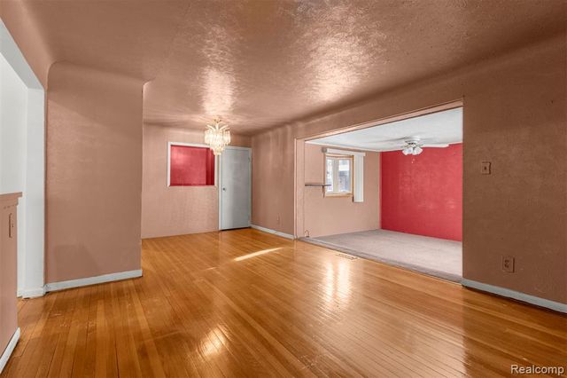 27051 Avondale Street, Inkster, MI 48141